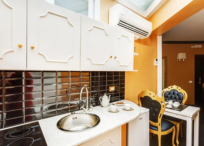 Spanish Steps Boutique Gold דירה רומא
